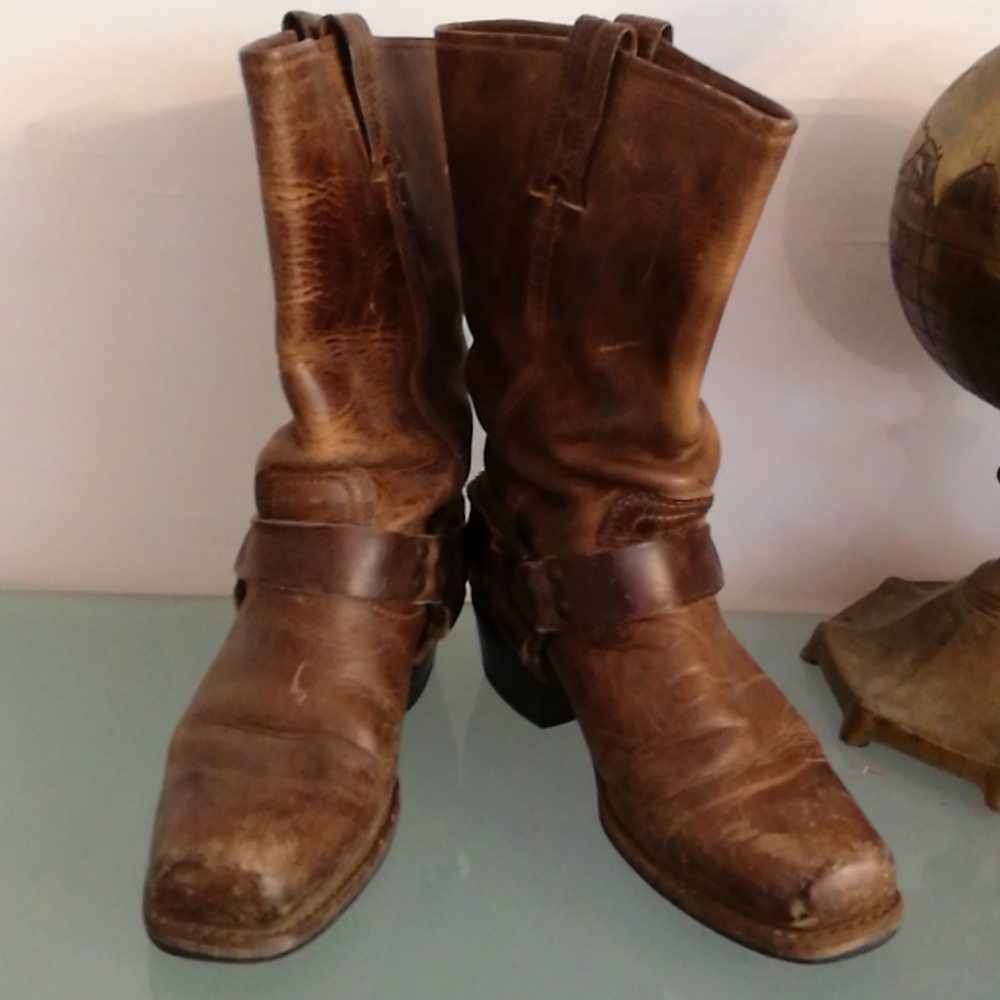 Frye boots size 7.5 US Brown Genuine Leather